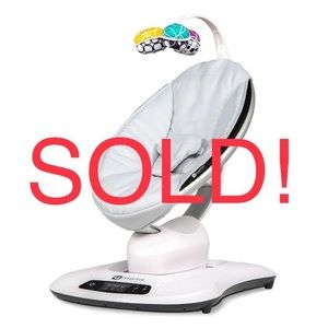 SOLD - mamaRoo Base & Power Supply - NEW IN BOX